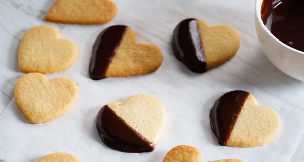 Chocolate Rose Petal Cookies