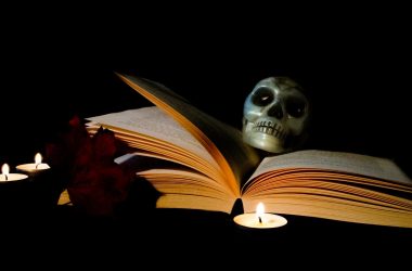 10 Spooky Books to Read this Halloween