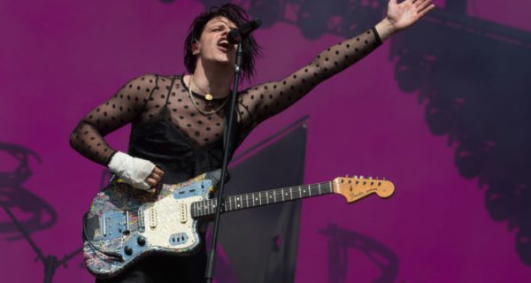 Yungblud live streams concert due to cancellations from coronavirus