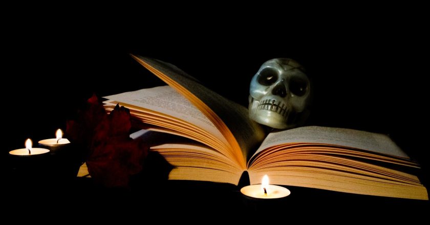 10 Spooky Books to Read this Halloween