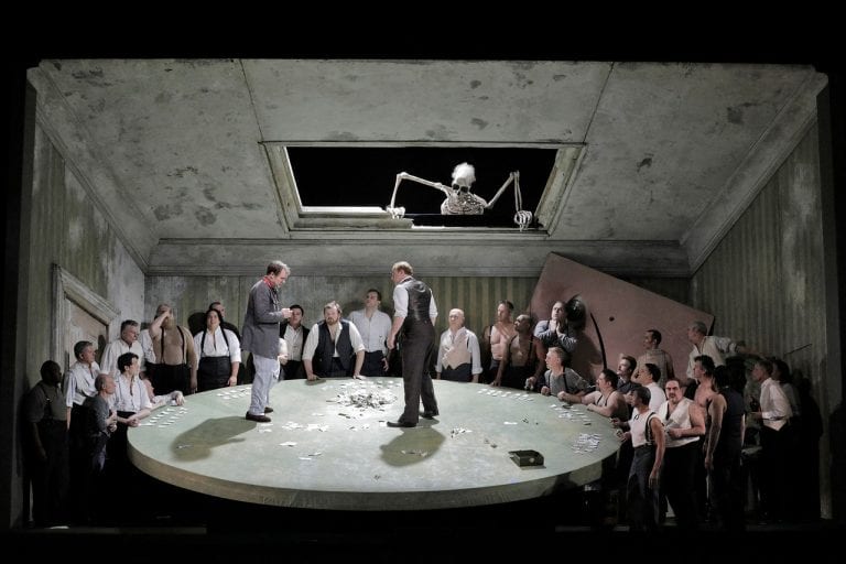 Lyric Opera brings Queen of Spades to the masses