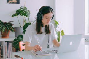 Five Best Freelance Jobs for College Students in 2023