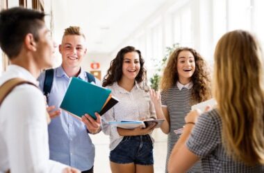 Tips to Build Your Professional Network as a Student