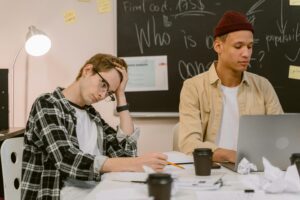 Building a Resilient Career Path: Strategies for College Students Facing an Uncertain Job Market