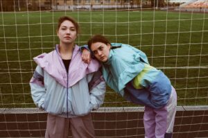 Elevate Your Campus Style With These 90s Fashion Trends