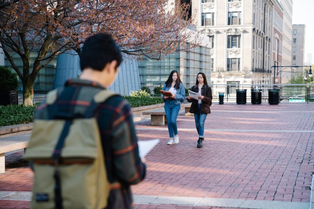 How International Students Can Prepare for U.S. College Admissions