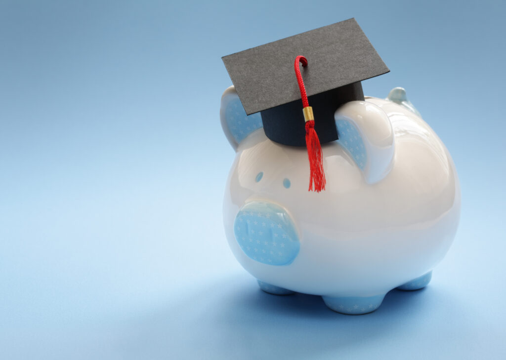 Beyond the Piggy Bank: Why Every College Student Should Learn Personal Finance