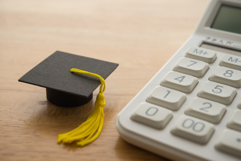 How to Use a Net Price Calculator to Estimate Your True College Cost
