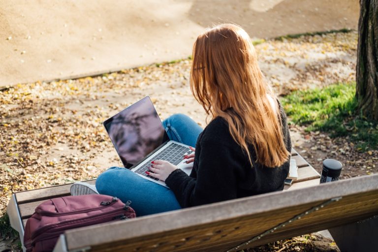 Using AI in College the Right Way: What Every Student Should Know